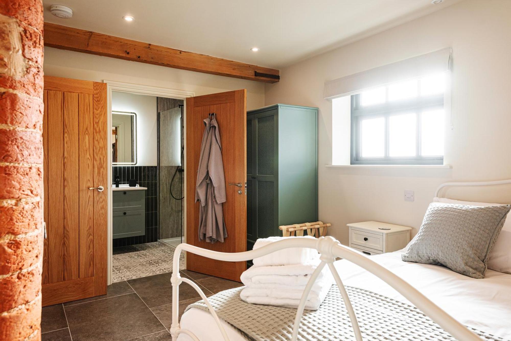Pigeon House - Unique Barn With Private Garden, Hot Tub And Wood Burner Villa Shrewsbury Eksteriør billede