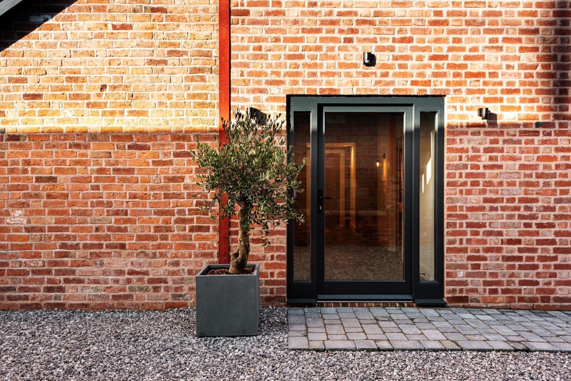 Pigeon House - Unique Barn With Private Garden, Hot Tub And Wood Burner Villa Shrewsbury Eksteriør billede